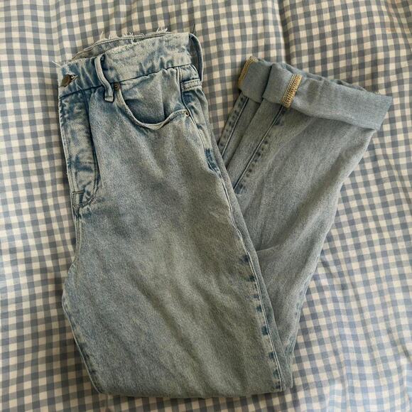 Good American Denim - Good American Slim Straight High Rise Light Wash 90's Jeans Size‎ 28 / 6